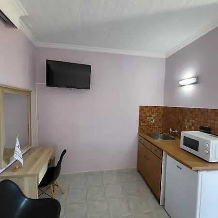 Garden Image Hotel 4*