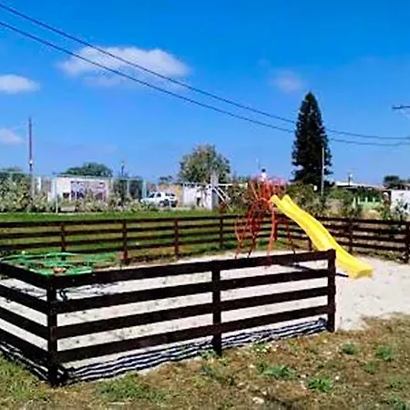 Garden Image 2* Tigaki